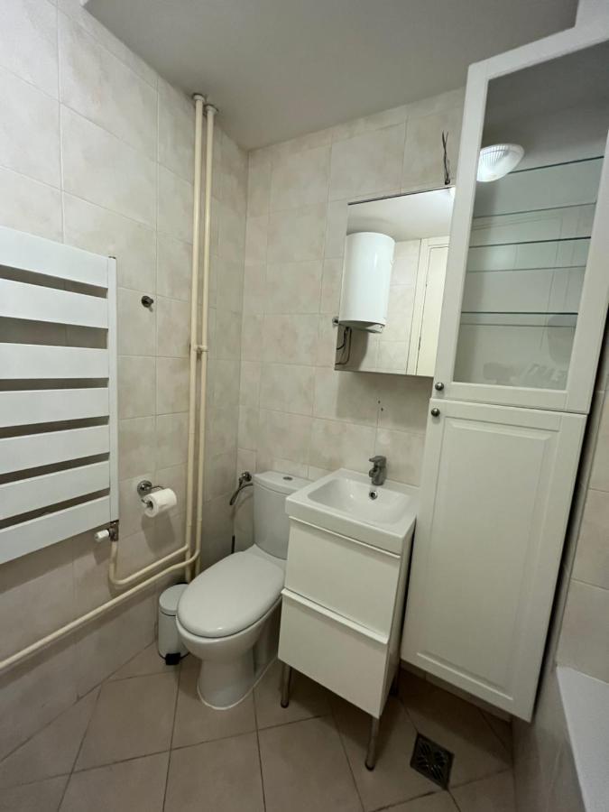 Studio Ana Belville Belgrad Exteriör bild