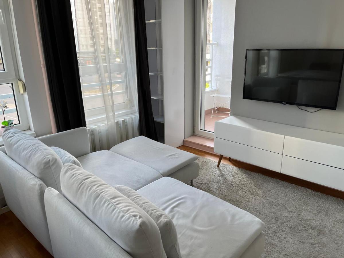 Studio Ana Belville Belgrad Exteriör bild